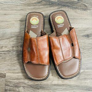 Earth Shoe  Acorn sandals size 9 brown leather upper.